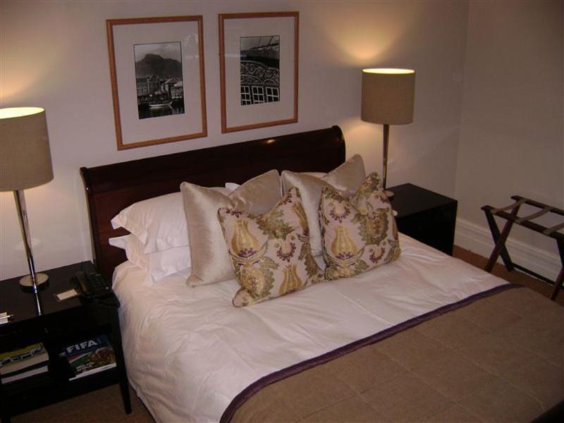 Quarters Hotel Durban Esterno foto